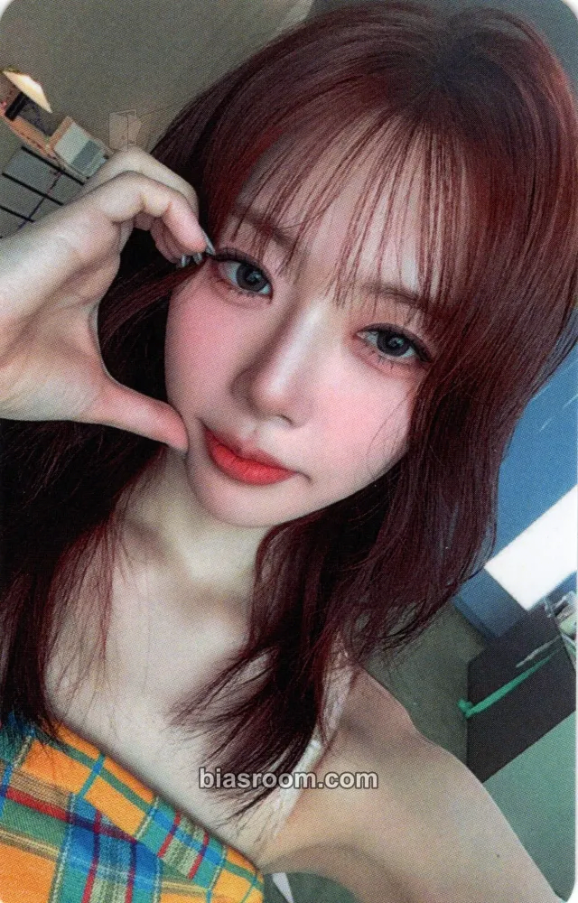 JiU Playlist #You are you Photocard - Dreamcatcher - Dreamcatcher K-pop photocard