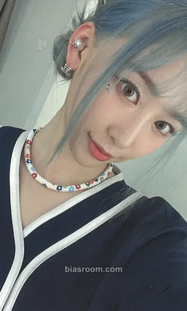 X:IN - Hannah - SYNCHRONICITY Album album photocard