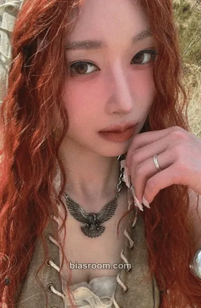 Hannah Defend Myself Photocard - X:IN - X:IN K-pop photocard