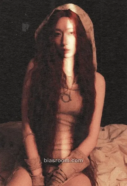 Hannah Defend Myself Photocard - X:IN - X:IN K-pop photocard