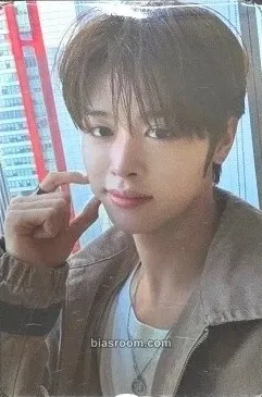 Ma Jingxiang ETERNALT Photocard - CLOSE YOUR EYES - CLOSE YOUR EYES K-pop photocard