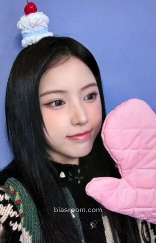 Jiwoo Blue Valentine Photocard - NMIXX - NMIXX K-pop photocard