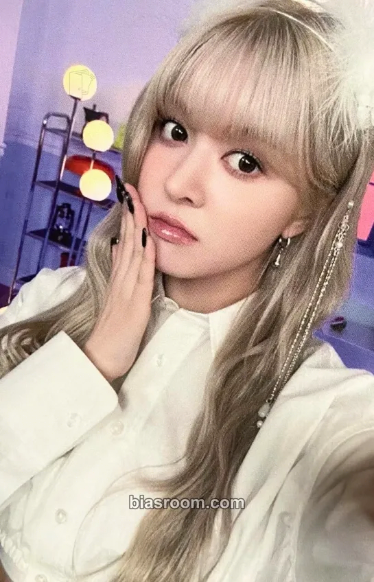 Lily Blue Valentine Photocard - NMIXX - NMIXX K-pop photocard