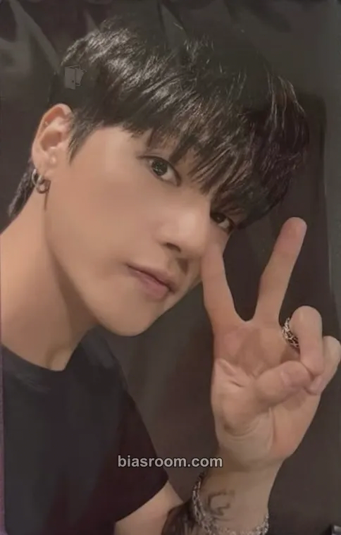 Wooyoung ATEEZ Cover - Billboard Artist Sanctuary: Silence to Storm Photocard - ATEEZ - ATEEZ K-pop photocard