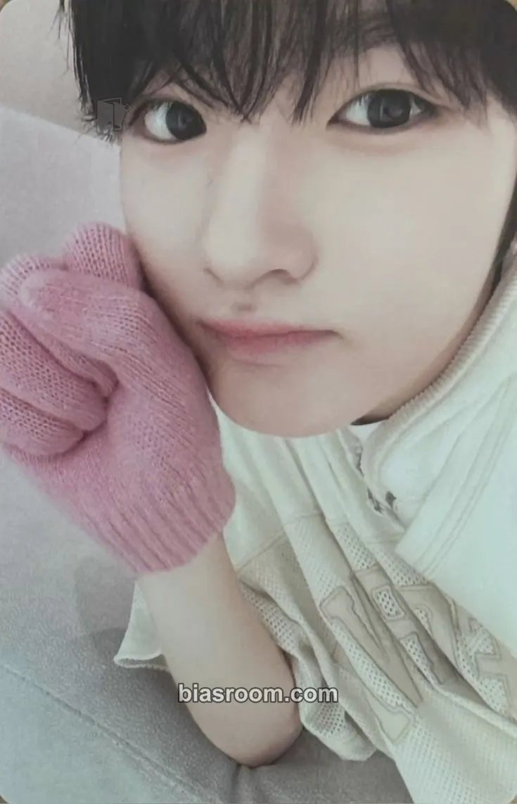 Sakuya Pink Christmas 2024 Photocard - NCT - NCT K-pop photocard