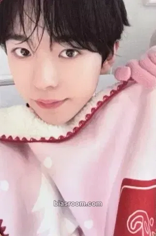 Yushi Pink Christmas 2024 Photocard - NCT - NCT K-pop photocard