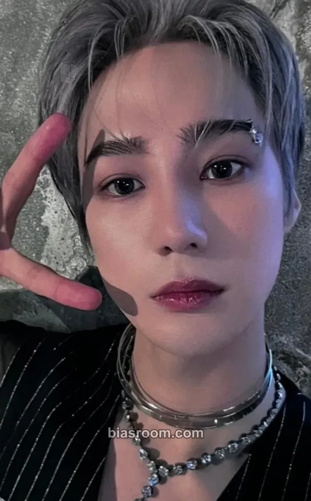 VAV - Ayno - Subcönscióus Album album photocard