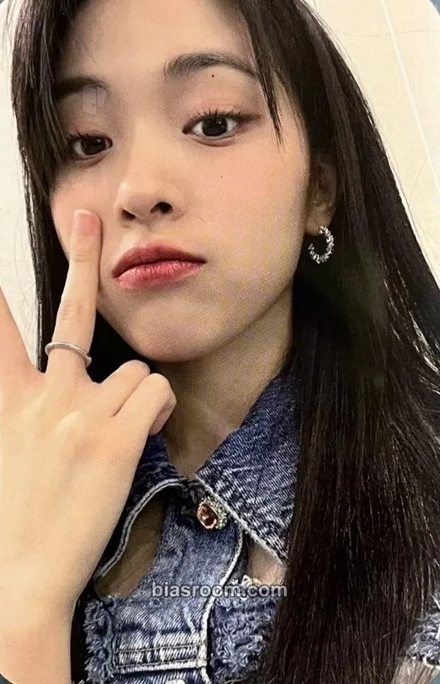 Ryujin CHECKMATE Photocard - ITZY - ITZY K-pop photocard