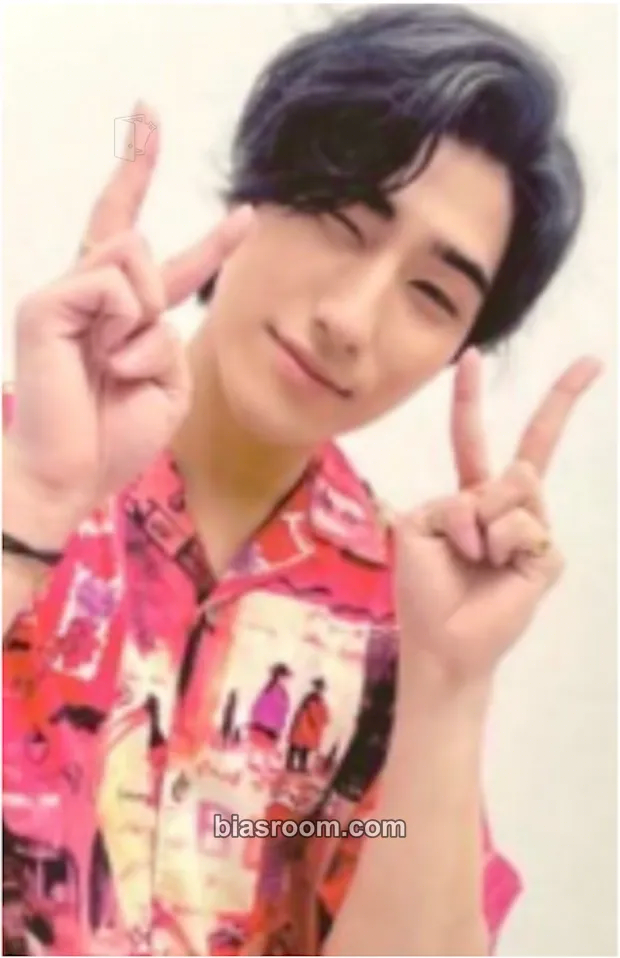 Harin Planet Nine: Alter Ego Photocard - ONEWE - ONEWE K-pop photocard