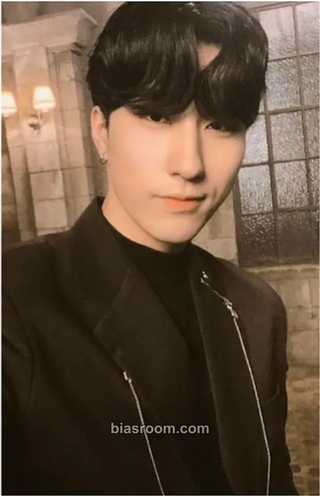 ONEWE - Harin - MEMORY : illusion  Album album photocard