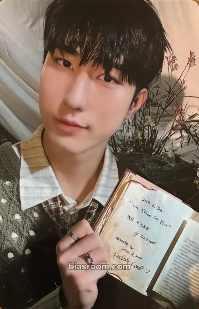 ONEWE - Harin - Planet Nine: Isotropy Album album photocard photobook version
