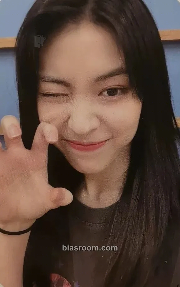 Ryujin CHECKMATE Photocard - ITZY - ITZY K-pop photocard