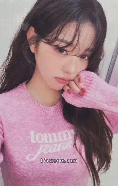 Wonyoung Wonyoung X Tommy Jeans Photocard - IVE - IVE K-pop photocard