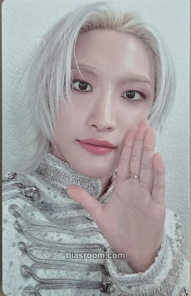 Seonghwa Towards The Light : Will To Power World Tour 2024 - 2025 Photocard - ATEEZ - ATEEZ K-pop photocard