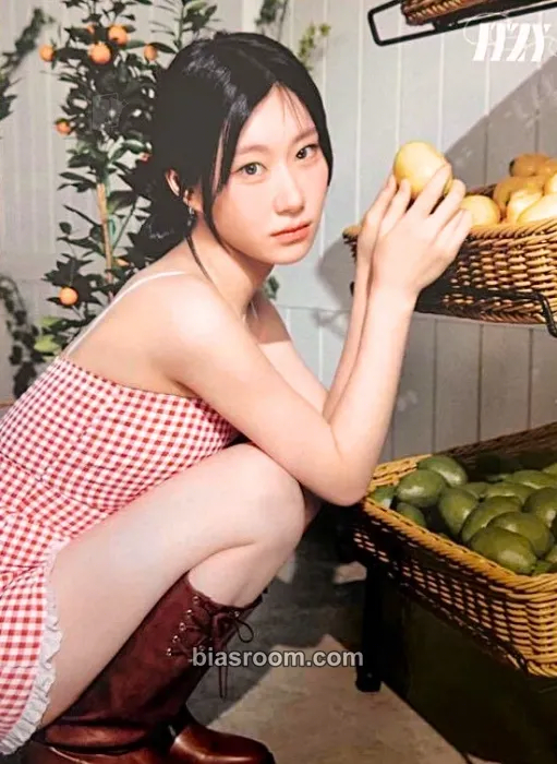 Chaeryeong JYP JAPAN POPUP STORE 2025 Photocard - ITZY - ITZY K-pop photocard