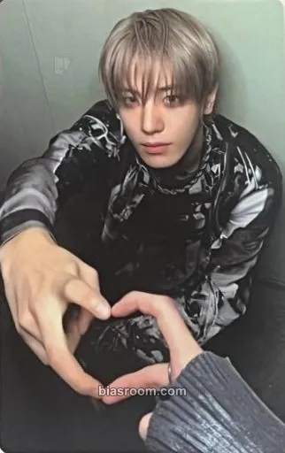 Song Seungho blackout Photocard - CLOSE YOUR EYES - CLOSE YOUR EYES K-pop photocard