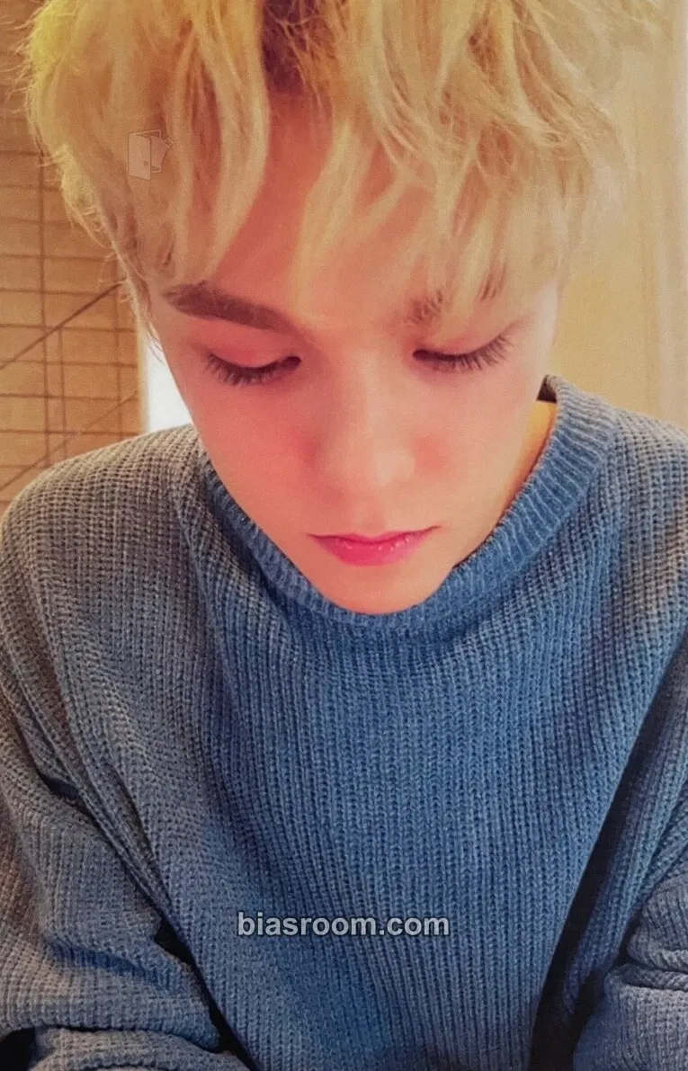 Vernon TEEN,AGE Photocard - SEVENTEEN - SEVENTEEN K-pop photocard