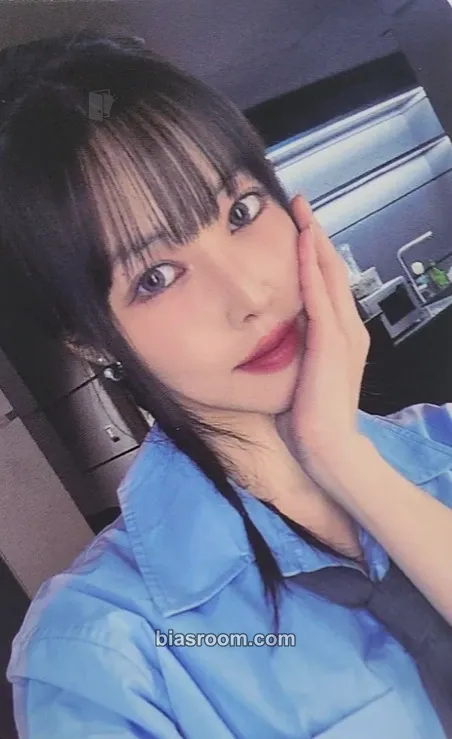 Yuju Season of Memories Photocard - GFRIEND - GFRIEND K-pop photocard