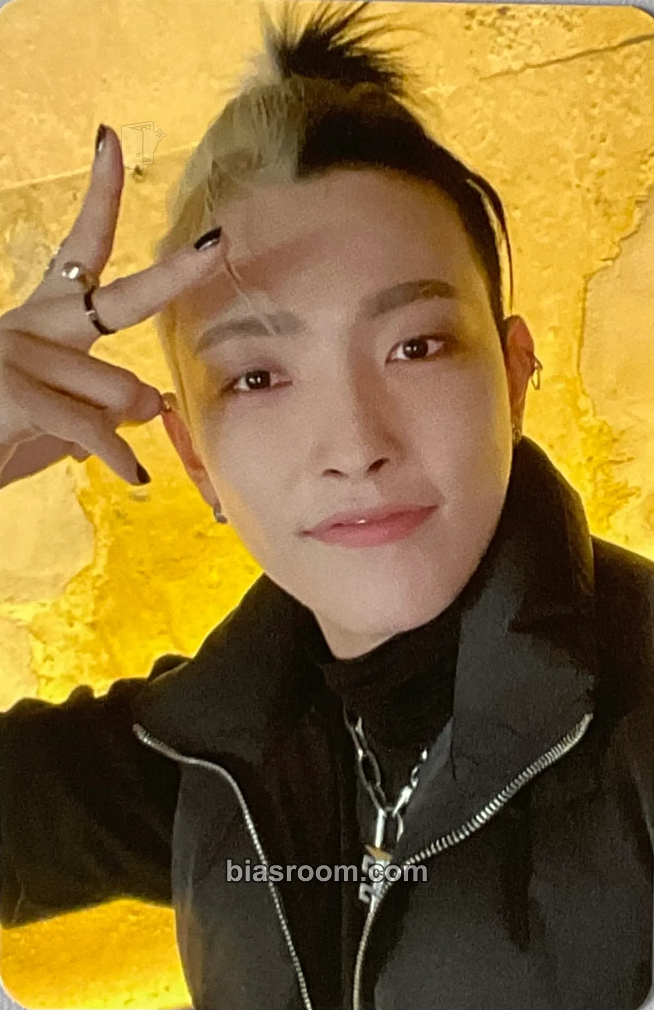 Hongjoong THE WORLD EP.1 : MOVEMENT Photocard - ATEEZ - ATEEZ K-pop photocard