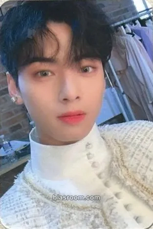 Cha Eun-woo All Light Photocard - ASTRO - ASTRO K-pop photocard