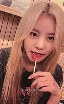 Wheein In the Mood Photocard - MAMAMOO - MAMAMOO K-pop photocard