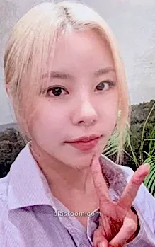 Wheein In the Mood Photocard - MAMAMOO - MAMAMOO K-pop photocard