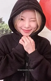 Wheein In the Mood Photocard - MAMAMOO - MAMAMOO K-pop photocard