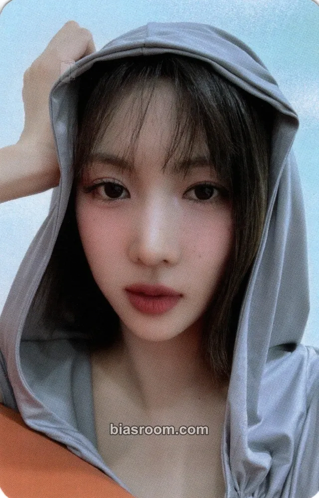 Yoohyeon Playlist #You are you Photocard - Dreamcatcher - Dreamcatcher K-pop photocard