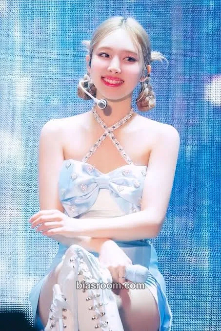 Nayeon 4th World Tour ‘III’ in Japan DVD Photocard - TWICE - TWICE K-pop photocard