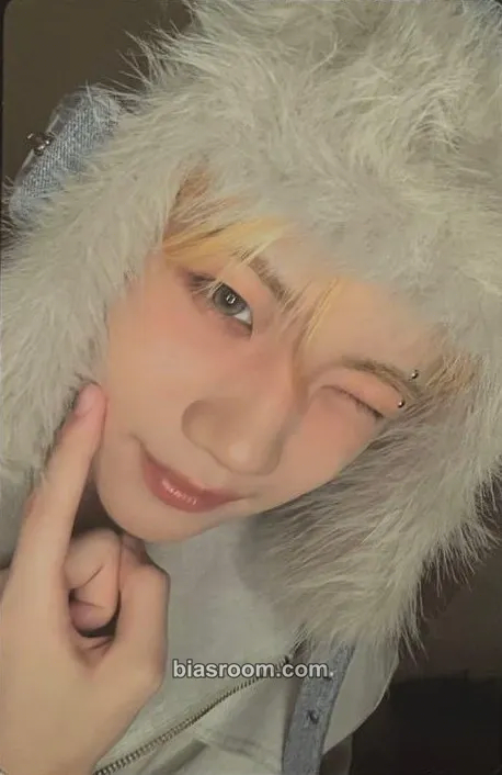 Kenshin blackout Photocard - CLOSE YOUR EYES - CLOSE YOUR EYES K-pop photocard