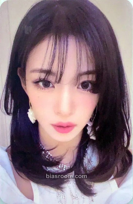 Chaeyoung Midnight Guest Photocard - fromis_9 - fromis_9 K-pop photocard