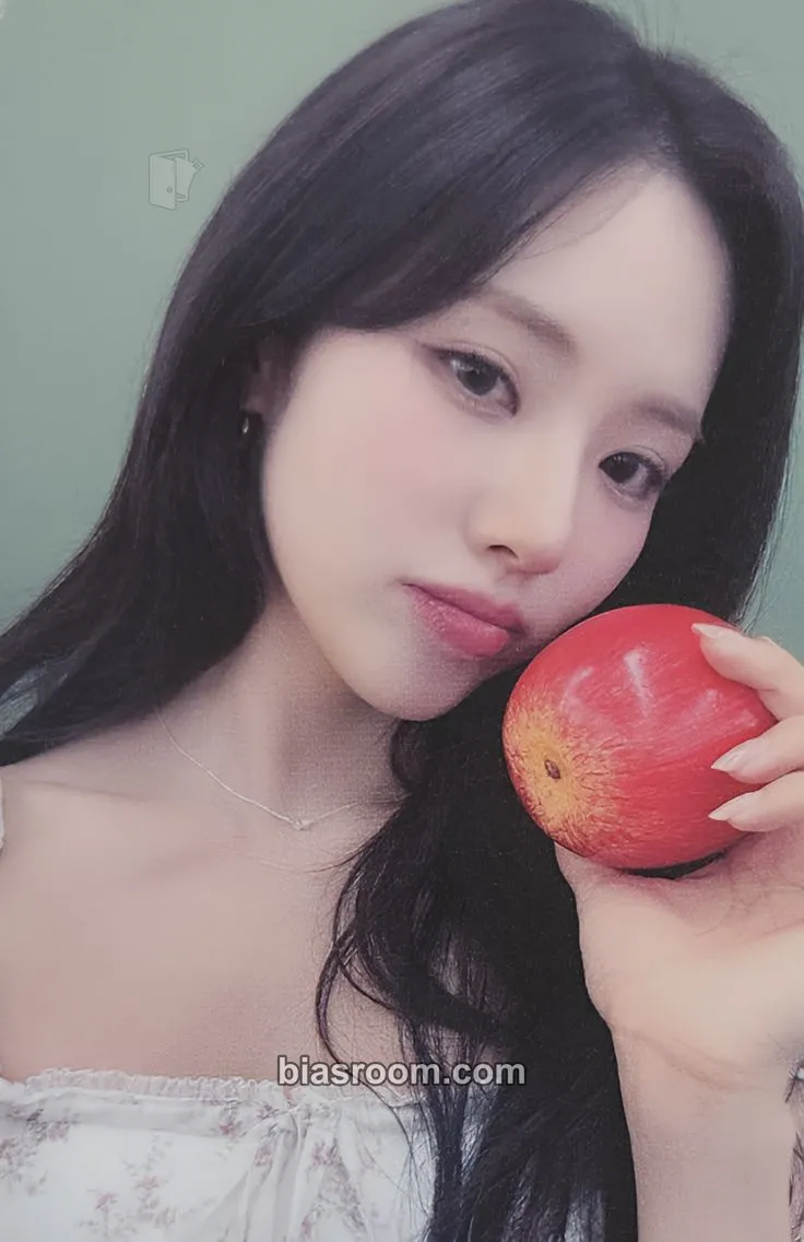 Jiwon From Our 20s Photocard - fromis_9 - fromis_9 K-pop photocard