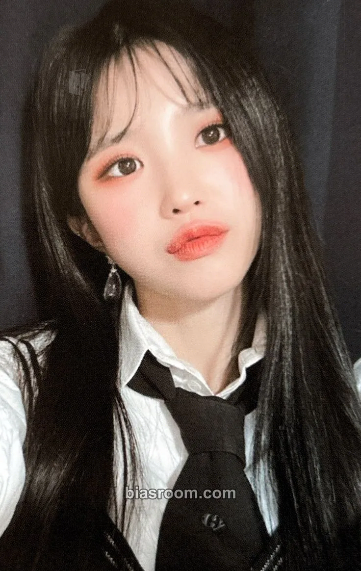 Hayoung 9 Way Ticket Photocard - fromis_9 - fromis_9 K-pop photocard