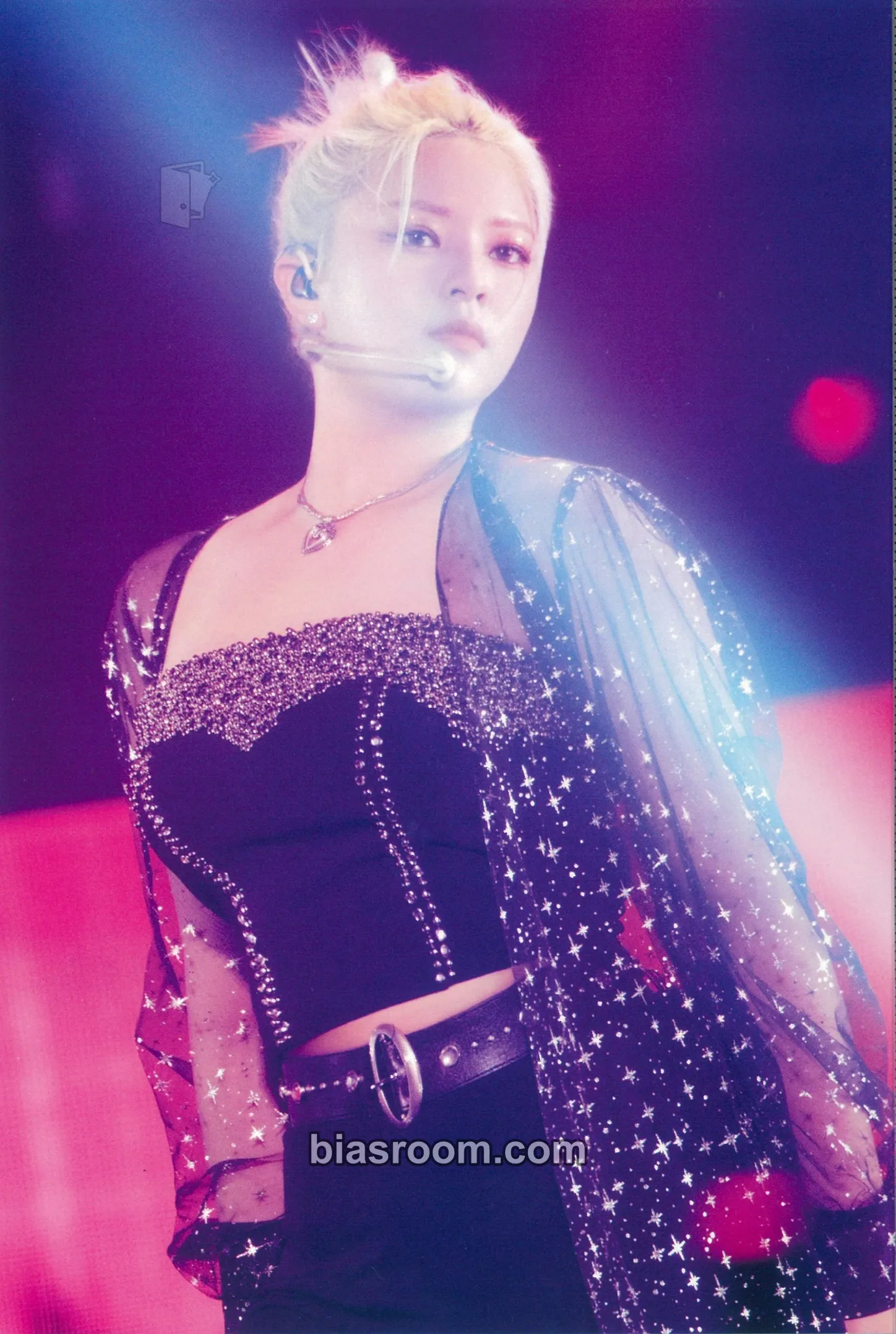 Jeongyeon 4th World Tour ‘III’ in Japan DVD Photocard - TWICE - TWICE K-pop photocard