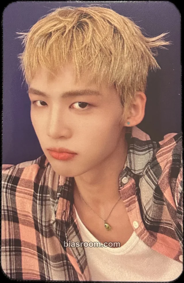 1Verse - Hyuk - NPOMV Zine Other zine version photocard set purchase benefit