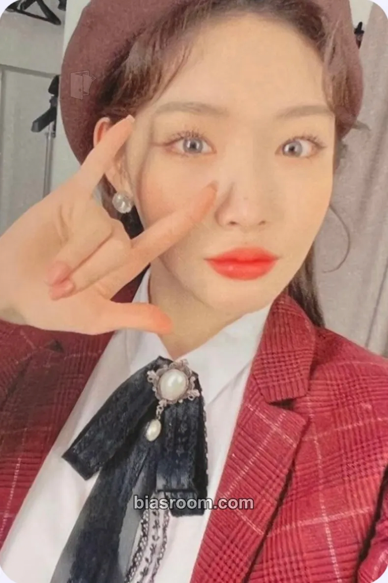 Chung Ha 2020 CHUNG HA Fanmeeting Photocard - Chung Ha K-pop photocard