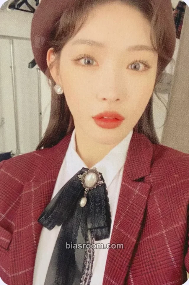 Chung Ha - Chung Ha - 2020 CHUNG HA Fanmeeting Event merch photocard
