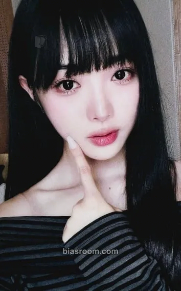 Yeyoung PhotoBook Set Photocard - Geenius - Geenius K-pop photocard
