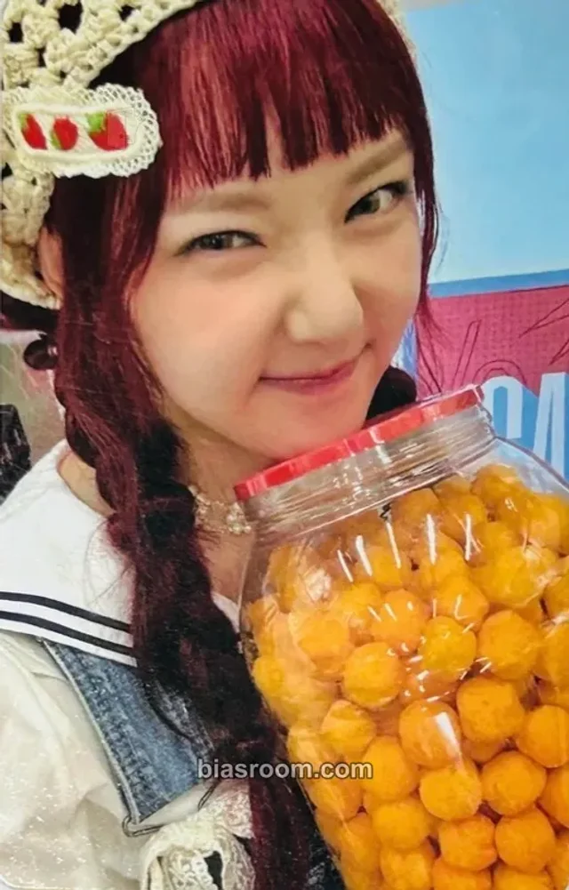 Yerin - Yerin - Rewrite Album album photocard first floor version