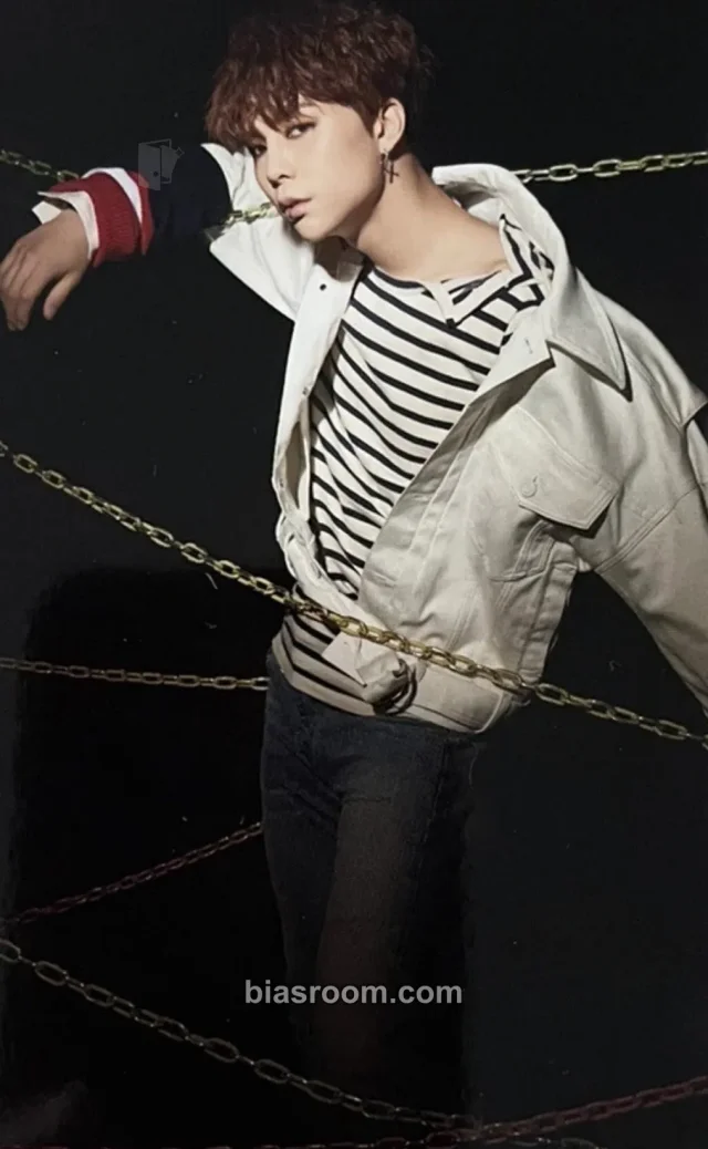 NCT 127 - Johnny - Chain Album cassette version