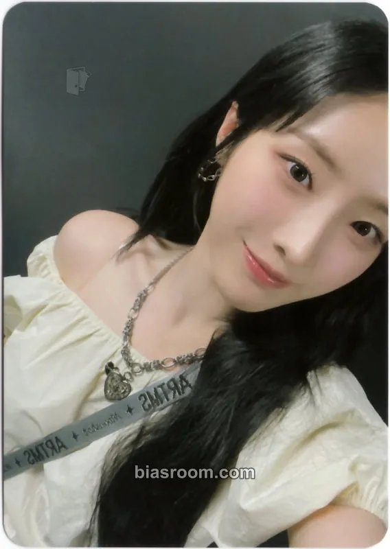 HaSeul ARTMS 1st World Tour: Moonshot Photocard - ARTMS - ARTMS K-pop photocard