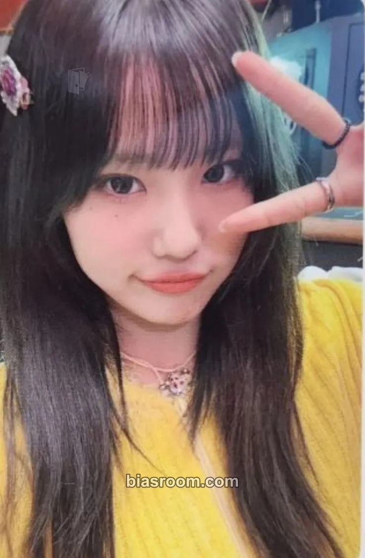 Jieun COLD Photocard - Young Posse - Young Posse K-pop photocard