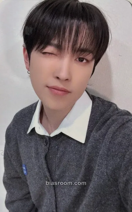 Hongjoong GOLDEN HOUR : Part.2 Photocard - ATEEZ - ATEEZ K-pop photocard