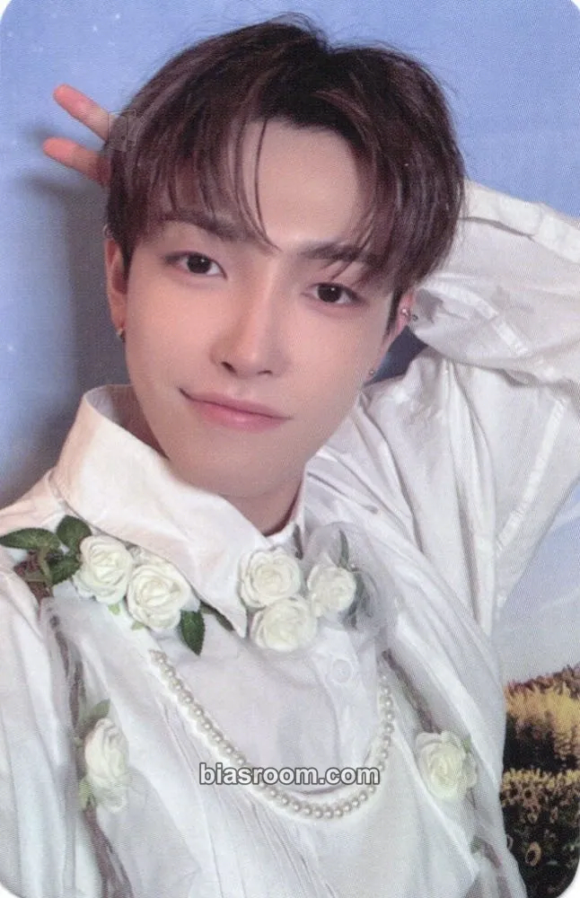 Hongjoong GOLDEN HOUR : Part.2 Photocard - ATEEZ - ATEEZ K-pop photocard