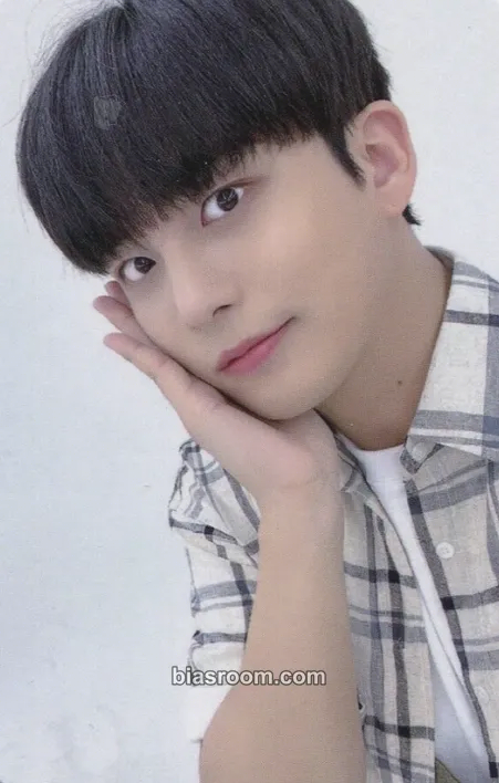 Jongho THE WORLD EP.2 : OUTLAW Photocard - ATEEZ - ATEEZ K-pop photocard