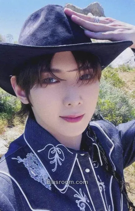 Yeosang GOLDEN HOUR : Part.1 Photocard - ATEEZ - ATEEZ K-pop photocard