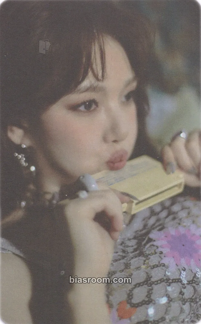 Yerin Ready, Set, LOVE Photocard - Yerin K-pop photocard