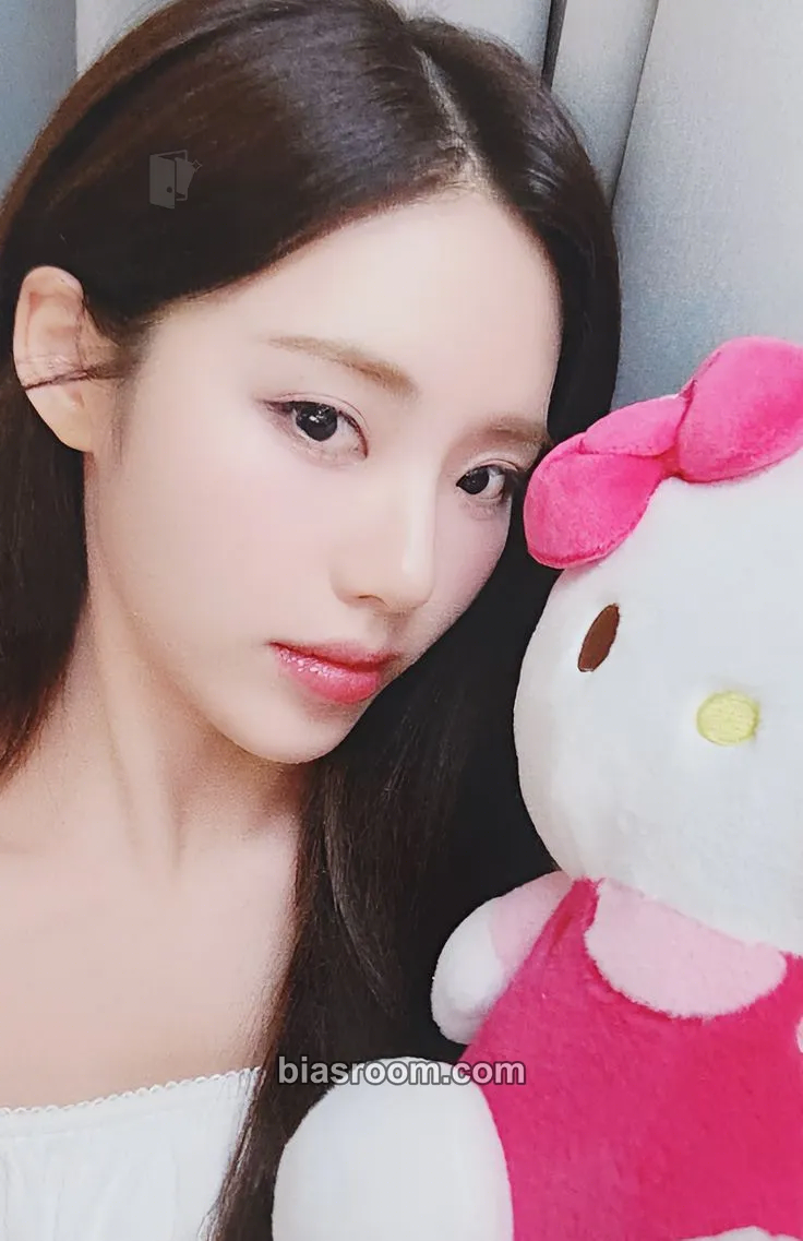 Jiwon From Our 20s Photocard - fromis_9 - fromis_9 K-pop photocard