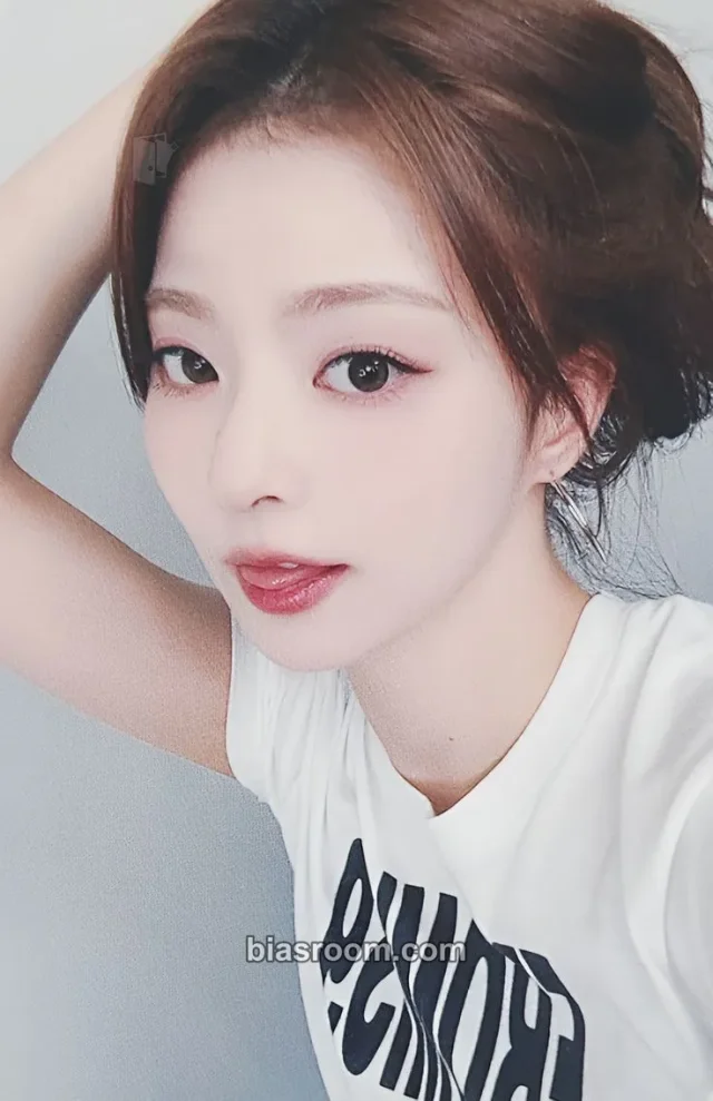 fromis_9 - Nagyung - From Our 20s Album dear my muse (dmm) pob (pre-order benefit)