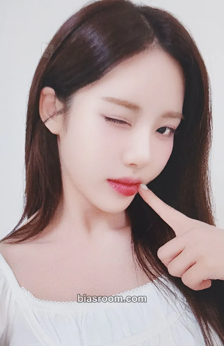 Jiwon From Our 20s Photocard - fromis_9 - fromis_9 K-pop photocard